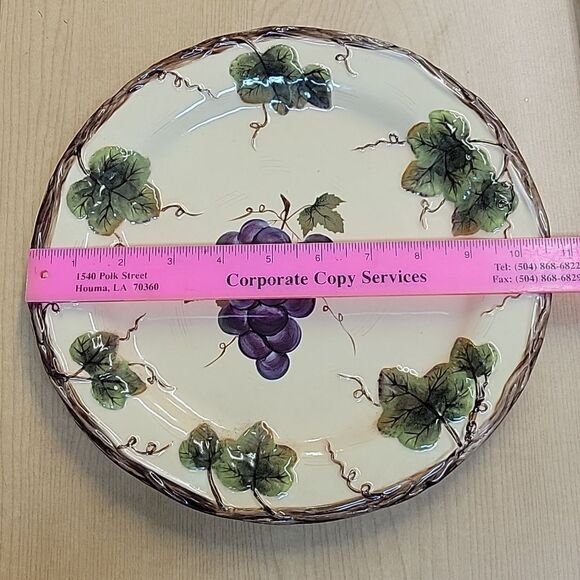 Pacific Rim Grape Plate Embossed Leaves Handpainted + 4 Cloth Placemats - Picture 4 of 9